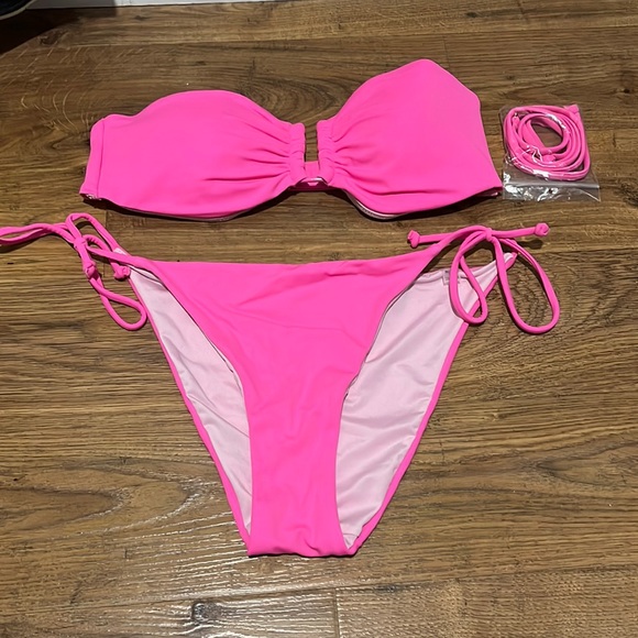 Victoria's Secret Other - Victoria’s Secret Bikini Bundle (M) FINAL SALE